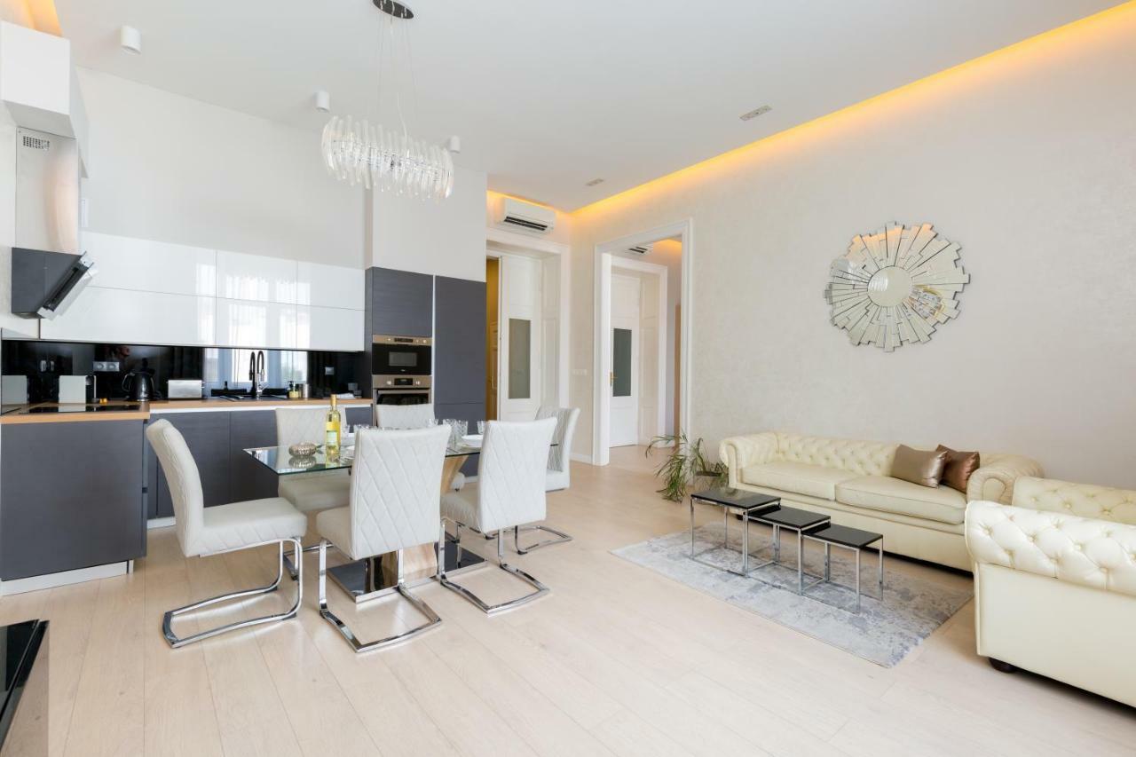 Grand Designer Dream Home In The Center W 3Br/3Bath 布达佩斯 外观 照片